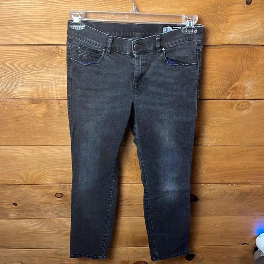 Diesel women’s Sandy regular slim straight 28/32 black designer luxury stretch